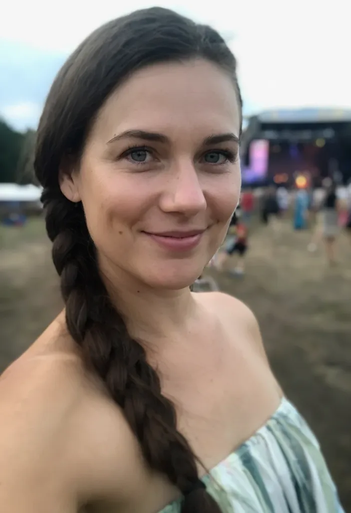 Анжела